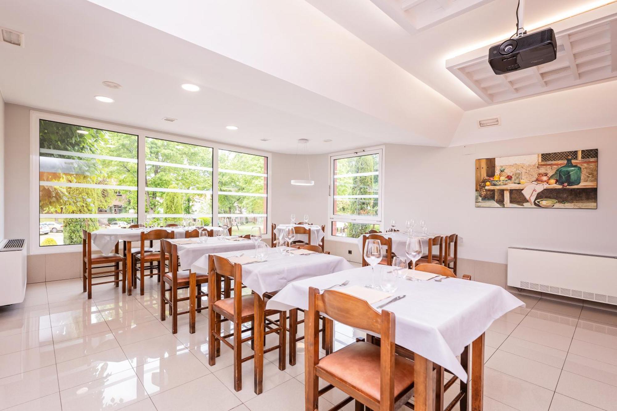 Hotel La Perla Olot Ngoại thất bức ảnh